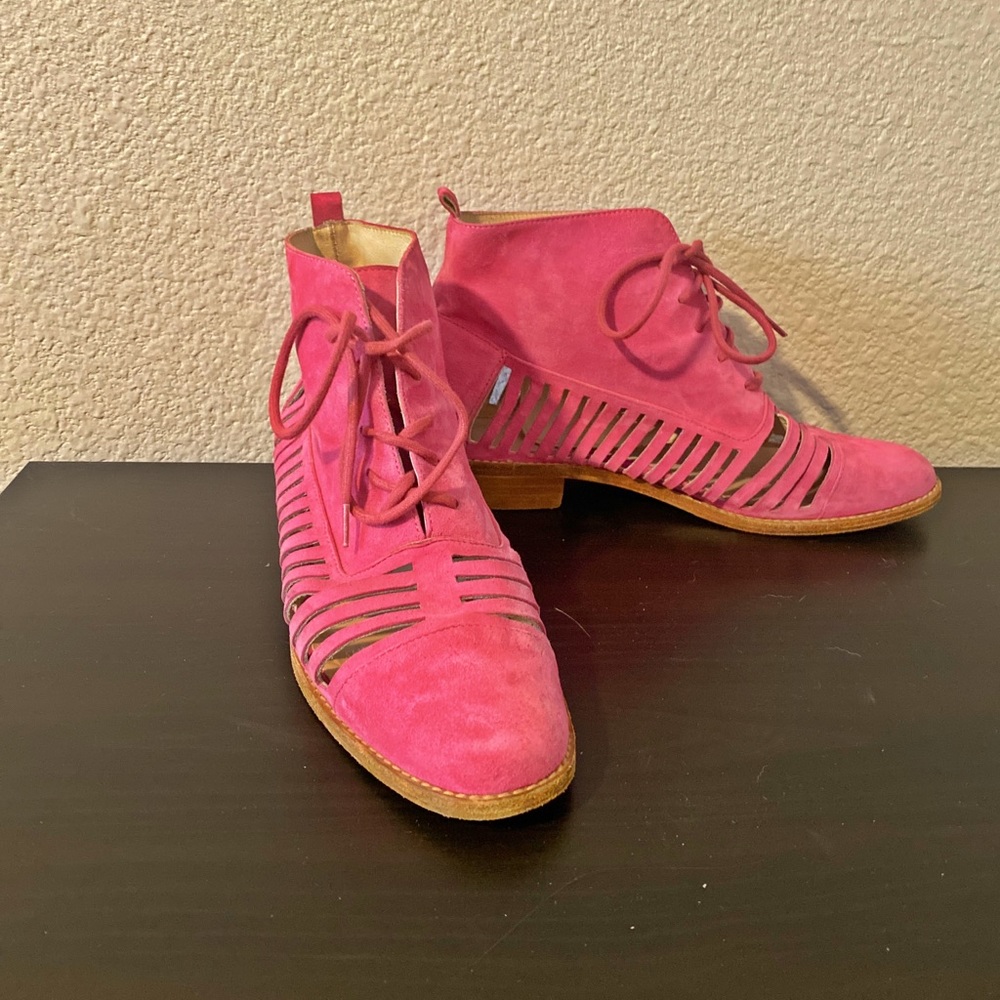 Plomo Pink Cut Out Booties
